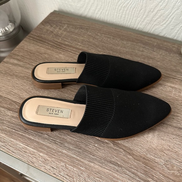 Steven black mules in 6.5. - Picture 5 of 5